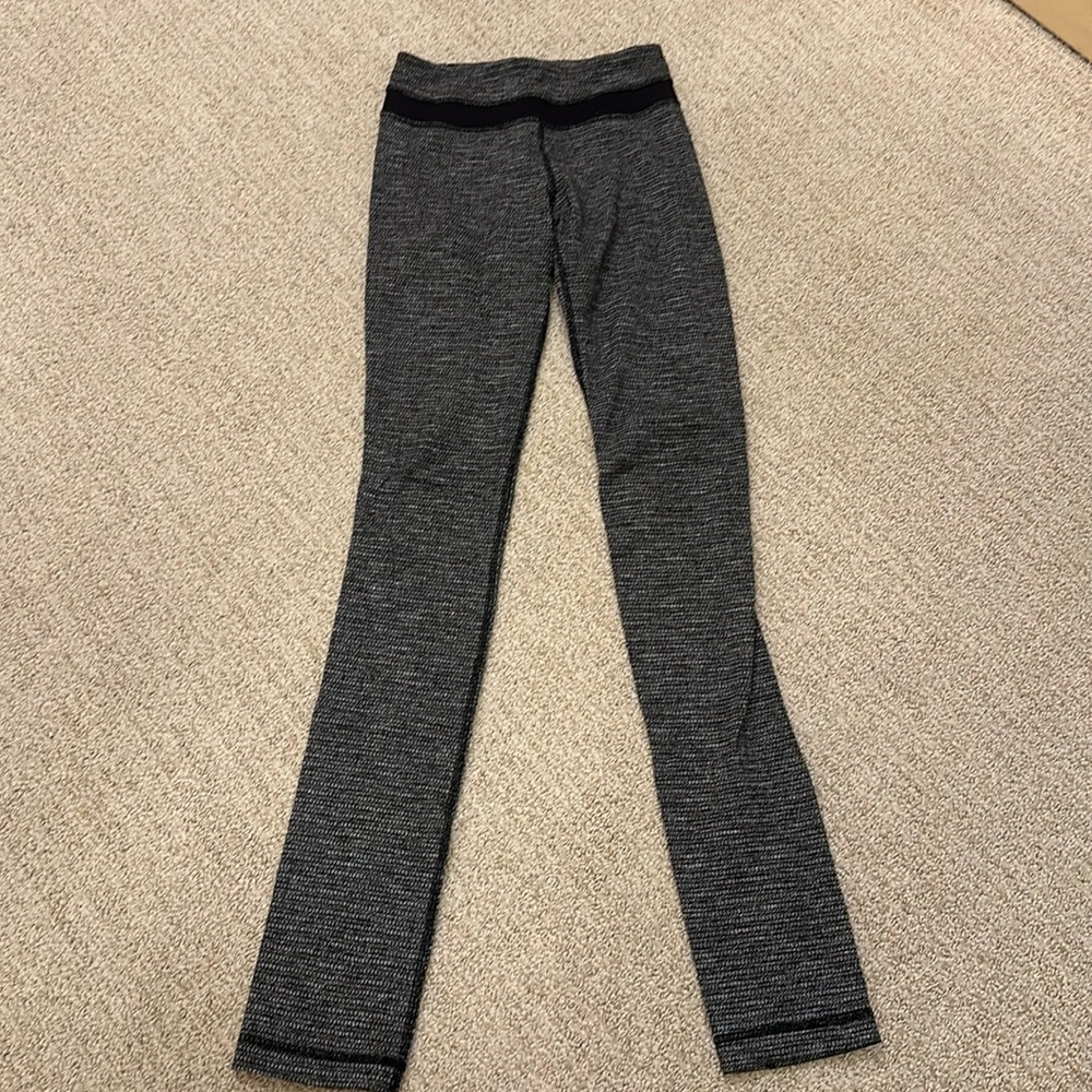 Lululemon size 4 leggings. Soft material.